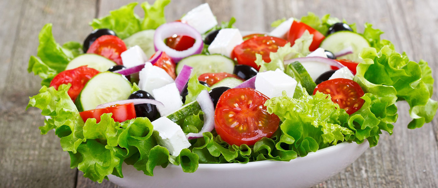 frische Salat und Hausgemachte Sauce